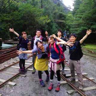 下山、長かったトロッコ道とお別れ